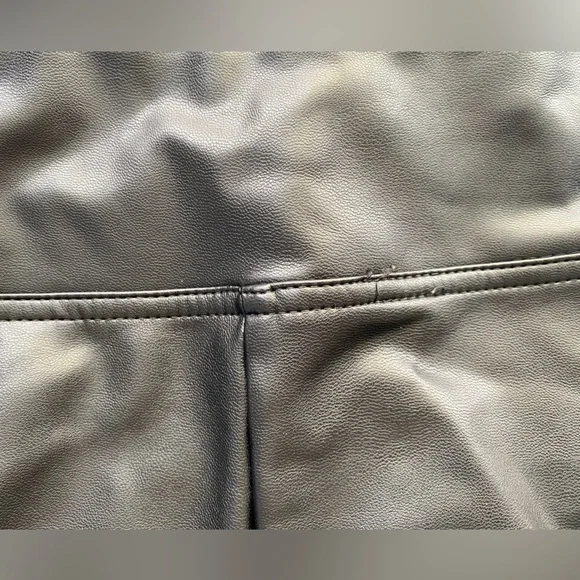 RW&CO black high rise faux leather leggings - Picture 10 of 10